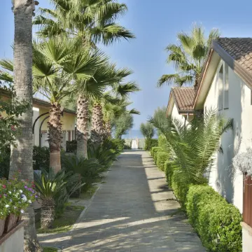 Paestum Inn Beach Resort