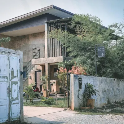 บ้านรู้ใจ โรงแรมใกล้สนามกีฬากลางจังหวัดน่าน
