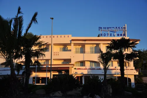Hotel Puerto Mar - parking