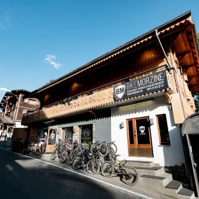 Hideout Hostel Hotels near Plateau