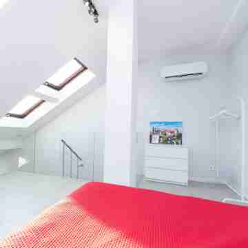 Exclusive Loft Main Square AC p4You pl Rooms