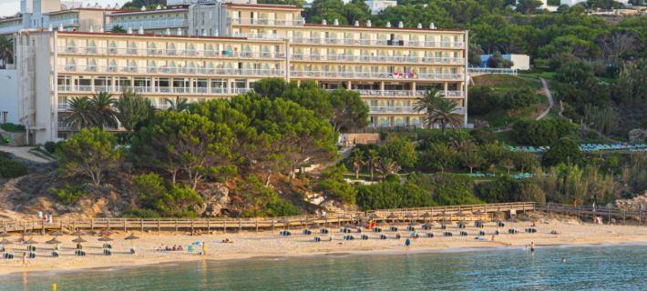 Club Hotel Aguamarina Отели в г. Менорка