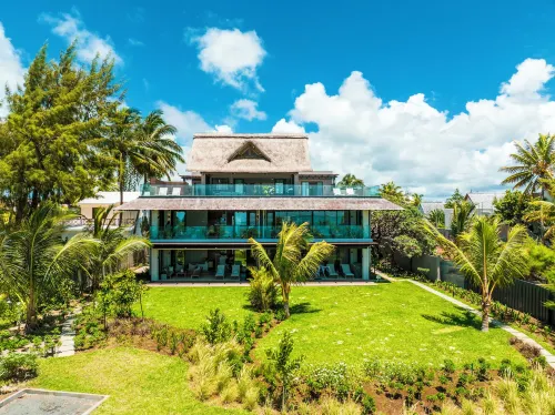 Blue Nest by Horizon Holidays - parking