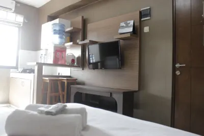 Minimalist Studio Room at Gateway Ahmad Yani Cicadas Apartment Hotels in Cibeunying Kidul