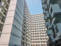 Homey and Comfy 2Br Sentul Tower Apartment