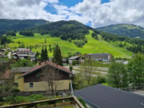 Comfortable Apartment With Mountain View