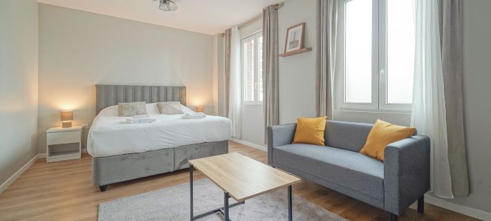 Trianon Saint Ouen Hotels in Saint-Ouen-sur-Seine