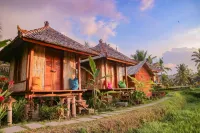 Puri Sunny Camp Hotell i Buleleng