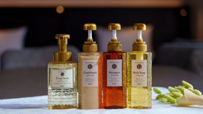 ダブルルーム 南千里クリスタルホテルの写真