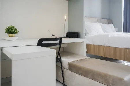 Stunning Studio Apartment at Sky House BSD