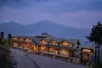 Justa Cliffend Resort & Spa, Mashobra Hotel a 