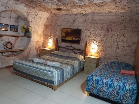 Venushill Bed and Breakfast Отели рядом с достопримечательностью «Spaceship from Pitch Black»