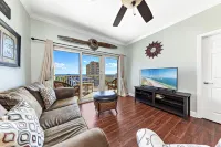 Crystal Tower Comfort Condos by Hosteeva Các khách sạn ở Bãi biển Gulf Shores