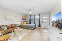 Charming Studio Close to Downtown and Domain - Homestays