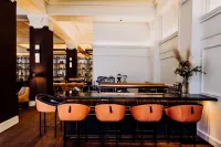 Surety Hotel, Autograph Collection - bar