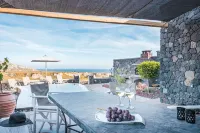 Klimata House - Private Hot Tub Pool & BBQ Villa Hotels in Vlichada