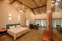 E and G Green Court Hotels in Zarwad Bk
