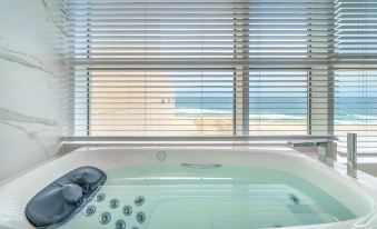 Goseong Moneblue Pension