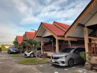 Sukthawee - parking