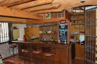 Howard Johnson by Wyndham Morelia Calle Real - ที่มีบาร์
