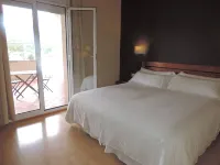 푸에르타 데 에스파냐 마카네트데카브레니스 호텔