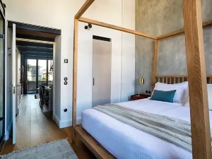 The Foundry Suites