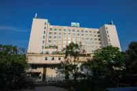 Lemon Tree Premier City Center Pune Hotels in Pune