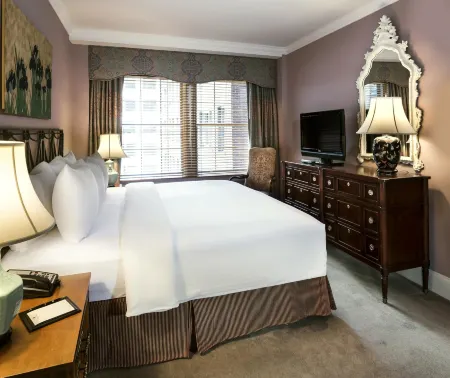 Hotel Lombardy Отели рядом с достопримечательностью «Галерея искусства Коркоран»