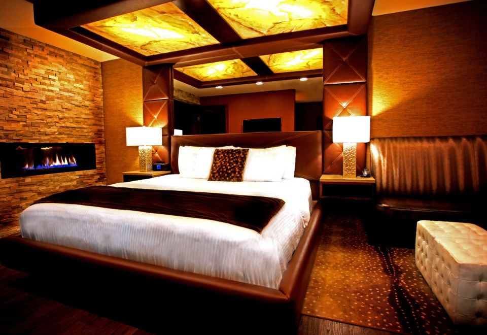 1. 더 샴페인 로지..