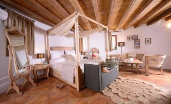 Varos Village Boutique Hotel