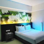 Emerald Hotel - parking