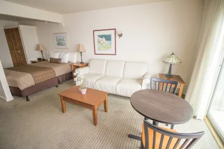 Capitola Venetian Vacation Rentals Отели в г. Сокел