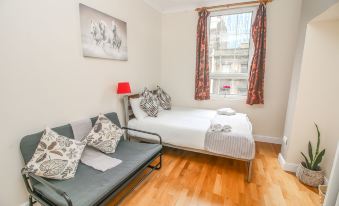 City View Flat at Liverpool st Brick Ln