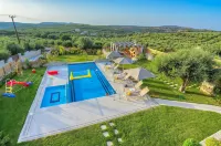 Olive Garden Villas - Pool