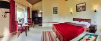 Majkhali Woods, Ranikhet, by Himalayan Eco Lodges Hotels in Turkaura