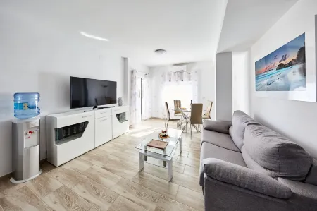 Sonrisa Apartments Отели рядом с достопримечательностью «Л'Илья де Бенидорм»