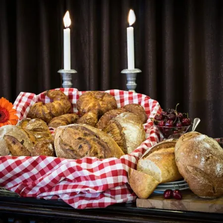 The Seasons Hotel -Studio & Suite