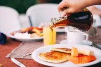 Hotel y Centro de Convenciones Jardines del Lago - breakfast