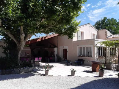 Le Vieux Platane Hotel di Cairanne