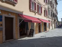 Apartments Antons Hotels in Pula