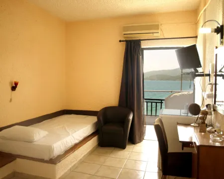 Sea View Hotels in Corinth
