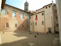 Residenza Antica Canonica Hoteles cerca de Chiesa Romanica di Prine