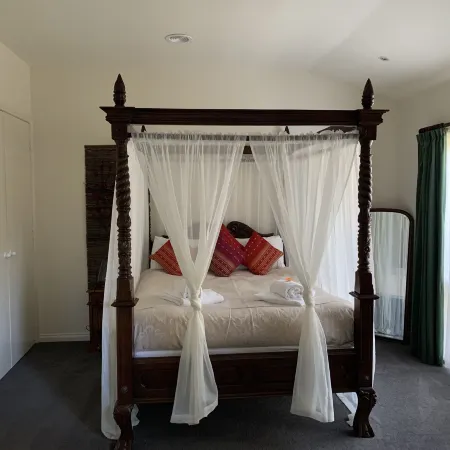 Weeroona Bed and Breakfast