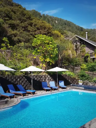 Grand Mercure Puka Park Resort Отели в г. Пауануй