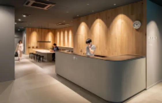 캡슐 플러스 요코하마 사우나 & 캡슐 요코하마 호텔