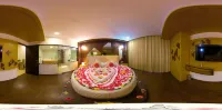 Hotel Blossoms - ที่มีที่จอดรถ