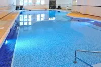 Stirling Highland Hotel- Part of the Cairn Collection - Pools
