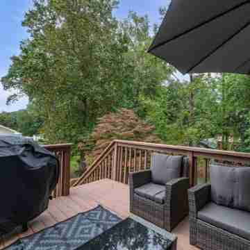 Game room, great for families, centrally located in Piedmont Triad Others