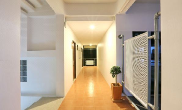 Good Dream Hotel (Khun Ying House)