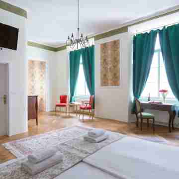 Barbo Palace Apartments and Rooms Rooms